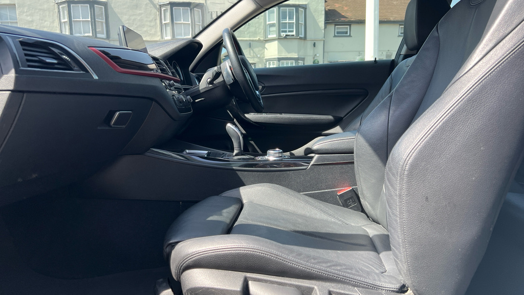 BMW 2 Series Sport White #3