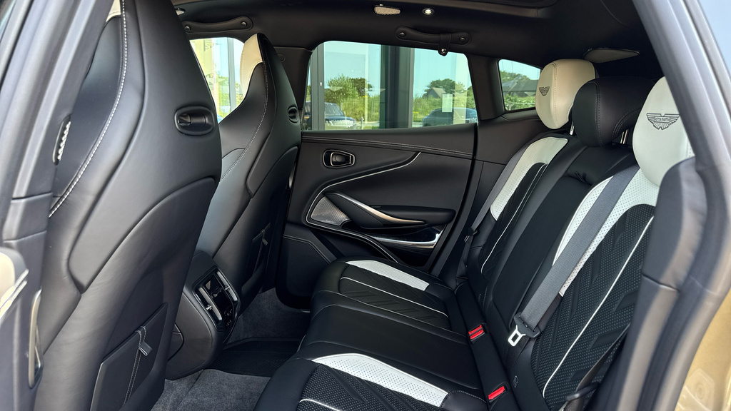 Aston Martin DBX V8 Dbx707 Touchtronic 2025 Grey #26