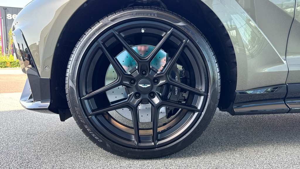 Aston Martin DBX Hatchback Green #4
