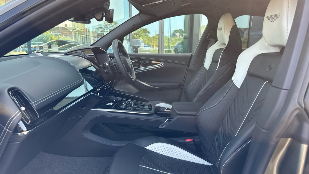 Aston Martin DBX V8 Dbx707 Touchtronic 2025 Grey #25