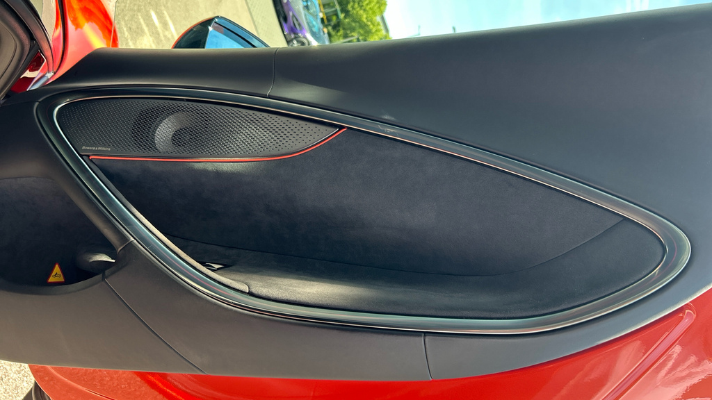 McLaren Artura Spider Grey #17