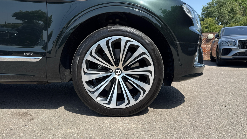 Bentley Bentayga Estate Green #6