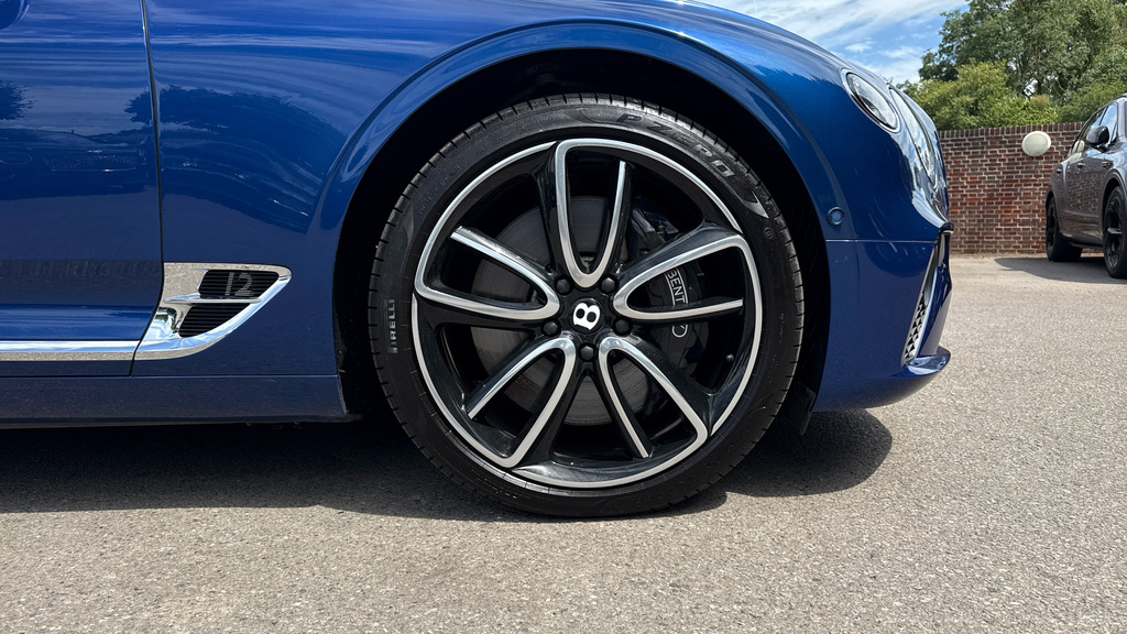 Bentley Continental Gt 6.0 W12 - Mulliner Driving Specification Blue #6