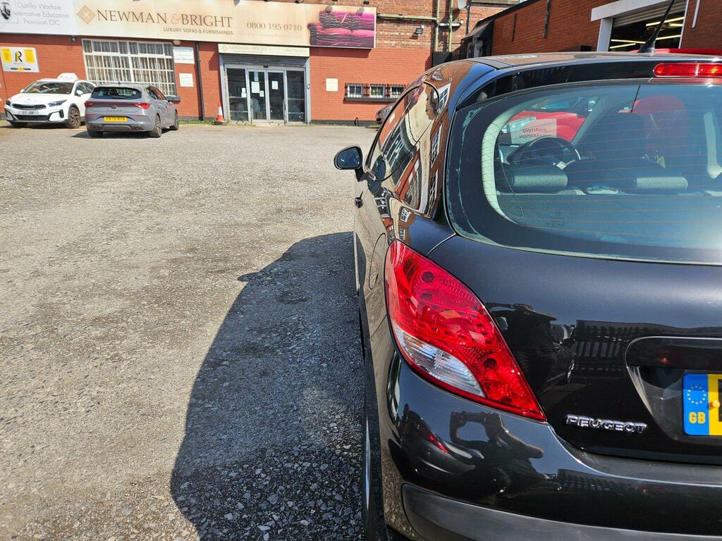Peugeot 207 1.4 Envy Euro 5 Black #5