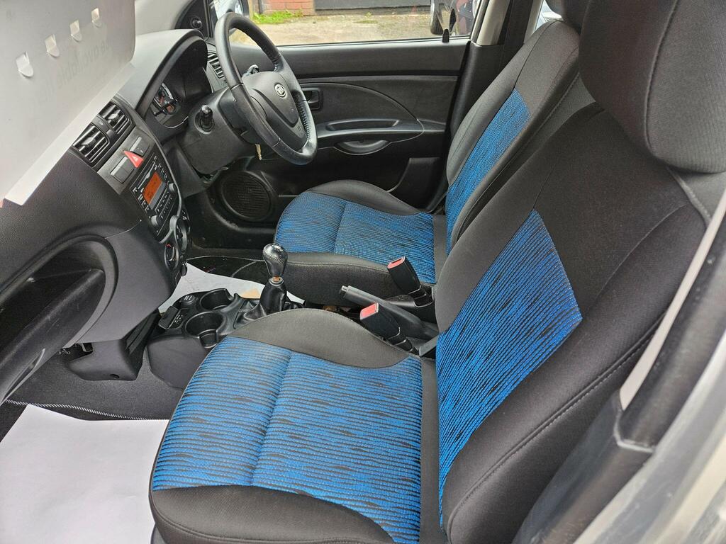 Kia Picanto Hatchback 1.1 Chill Silver #9