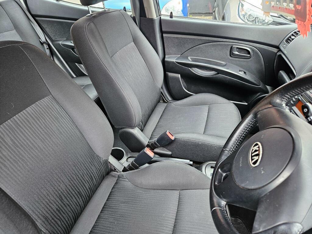 Kia Picanto Strike Black #3