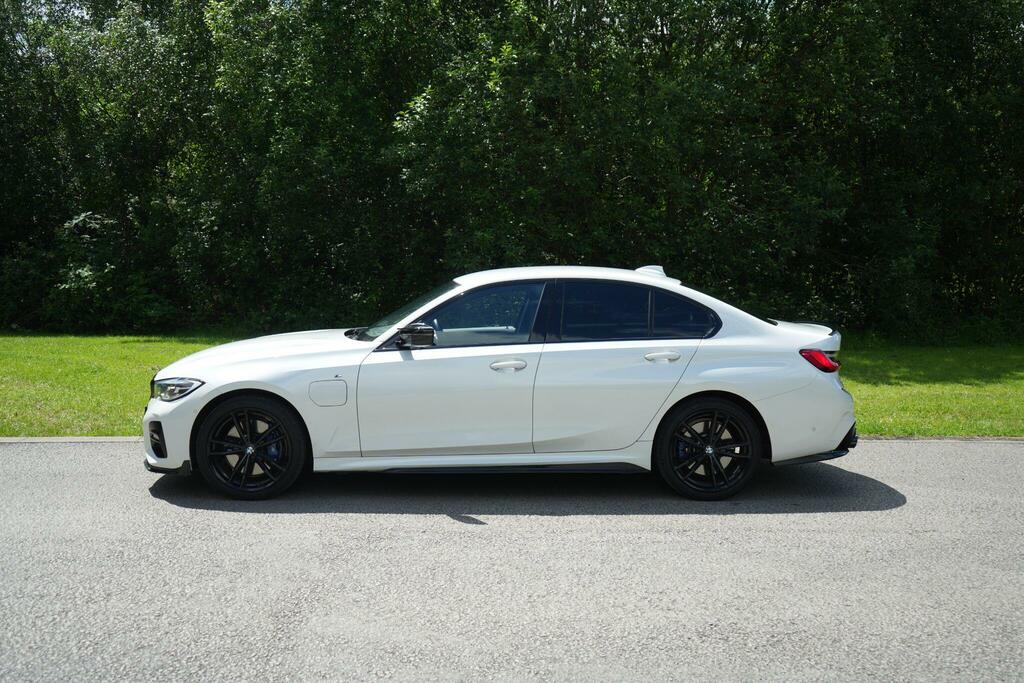 BMW 3 Series M Sport White #6
