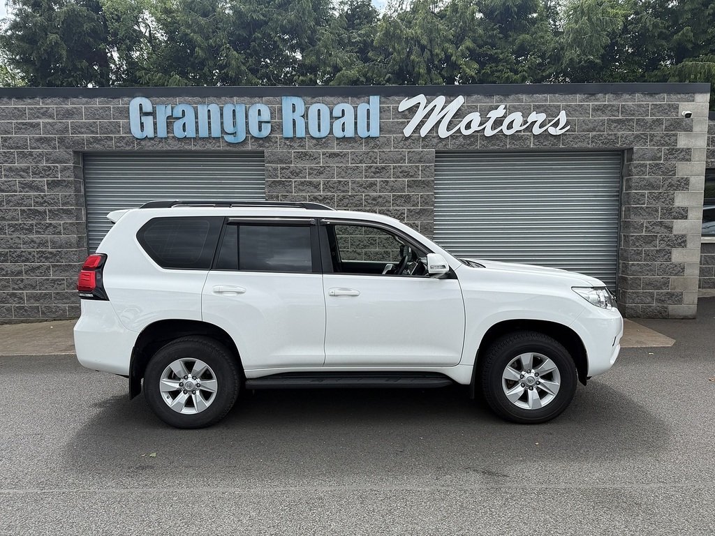 Toyota Land Cruiser D Active U1540 Ulez SG72ZYU White #3