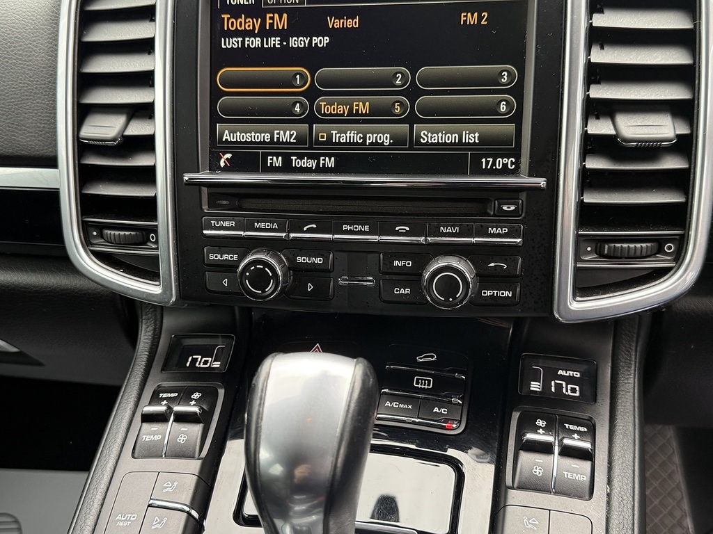 Porsche Cayenne Tiptronic S Black #11