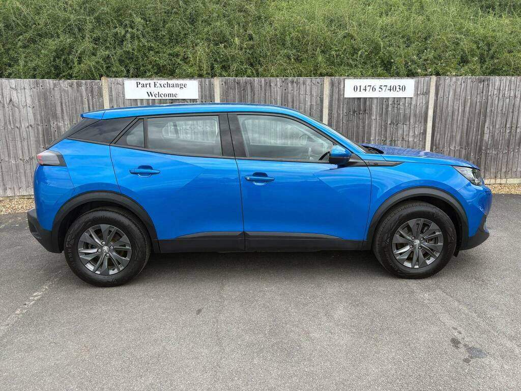 Peugeot e-2008 50Kwh Active Premium CA71EWP Blue #2