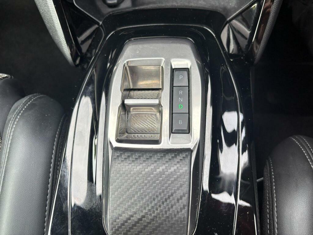 Peugeot e-2008 100Kw Gt 50Kwh Black #30