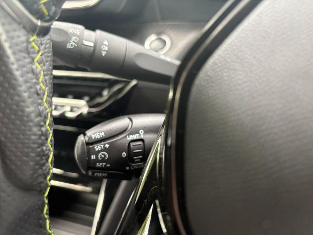 Peugeot e-2008 100Kw Gt 50Kwh Black #24