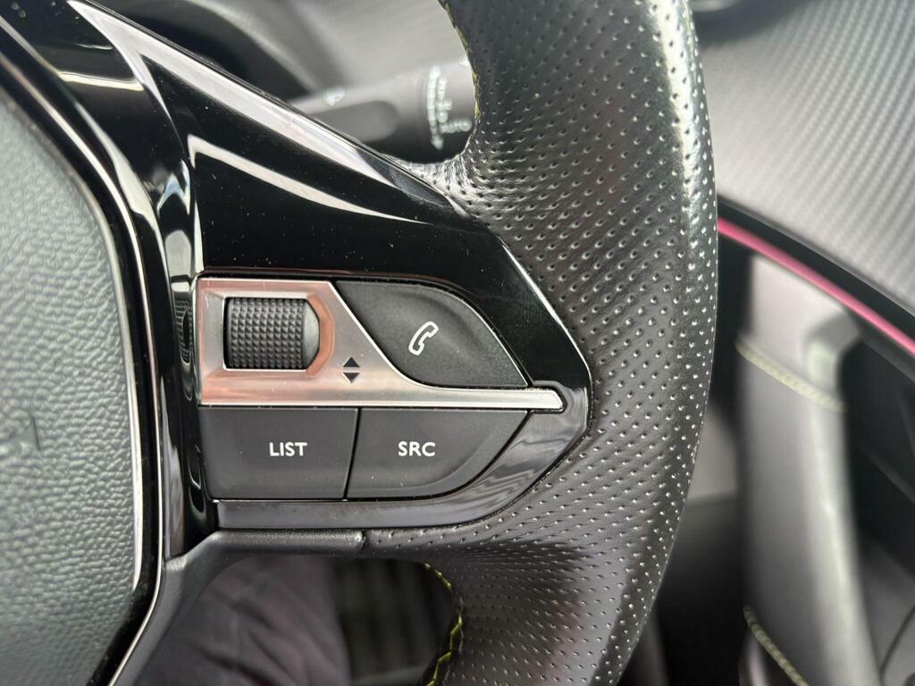 Peugeot e-2008 100Kw Gt 50Kwh Black #26