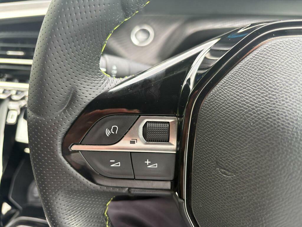 Peugeot e-2008 100Kw Gt 50Kwh Black #23