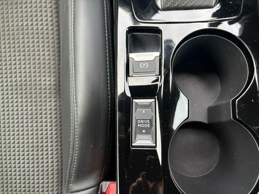 Peugeot e-2008 100Kw Gt 50Kwh Black #29