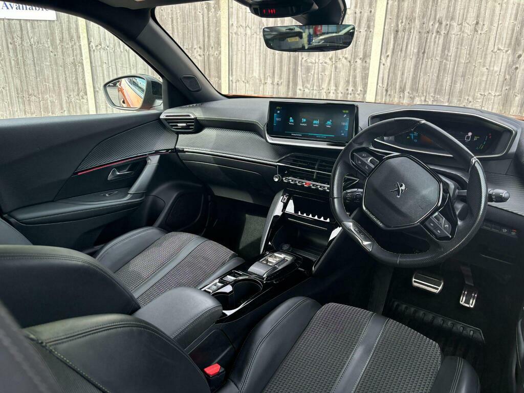 Peugeot e-2008 50Kwh Gt Orange #5