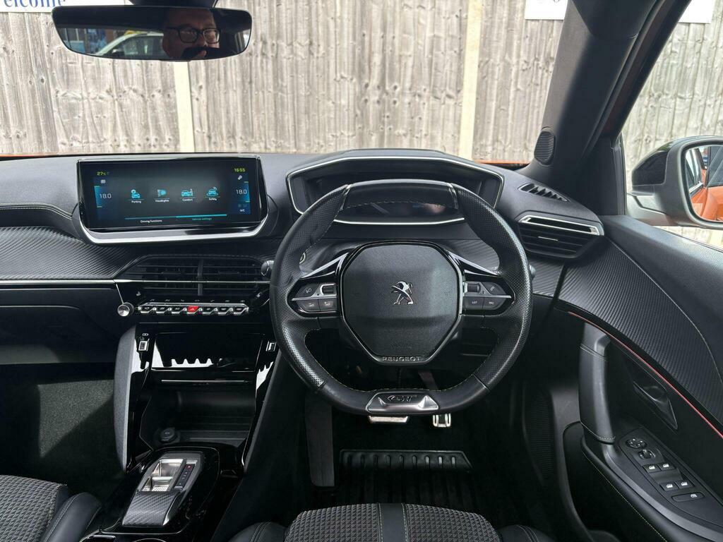 Peugeot e-2008 50Kwh Gt Orange #6