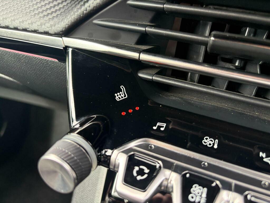 Peugeot e-2008 100Kw Gt 50Kwh Black #35