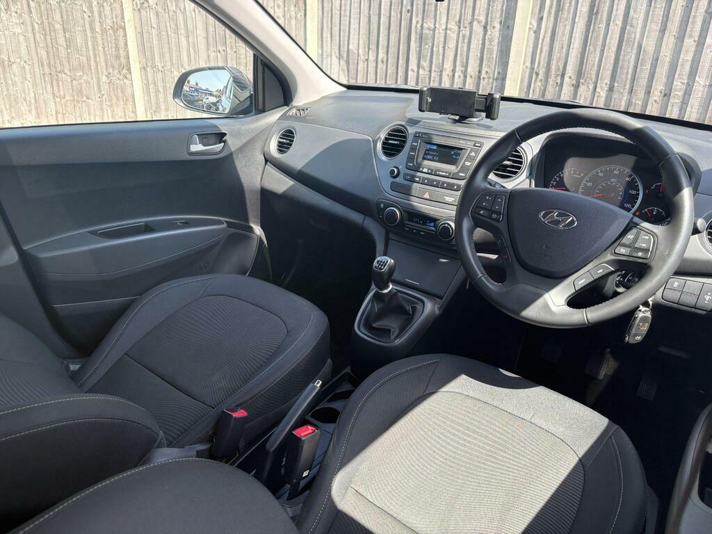 Hyundai I10 1.2 Premium Euro 6 Grey #6