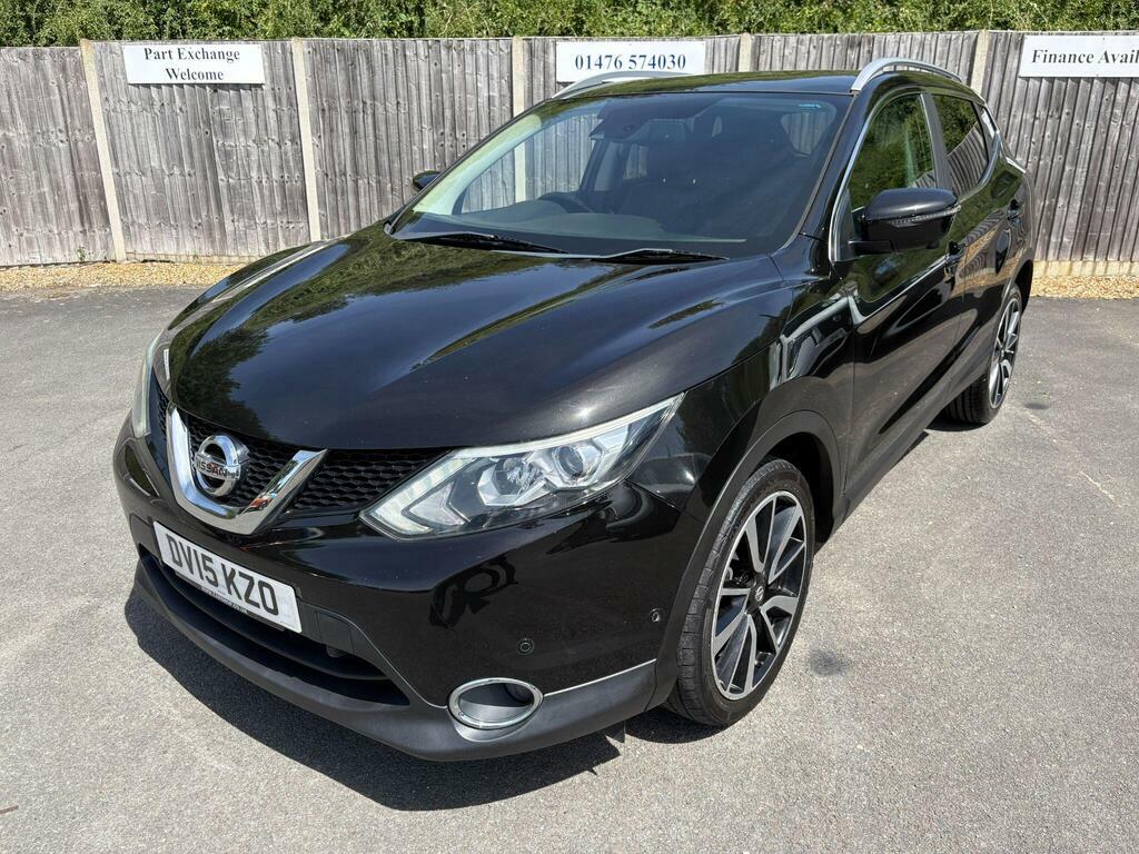 Nissan Qashqai 1.2 Tekna Dig-t 113 Bhp White #2