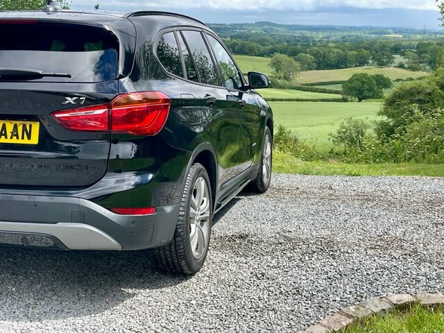 BMW X1 18D Sport Suv GL67AAN Black #6