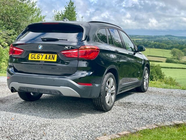 BMW X1 18D Sport Suv GL67AAN Black #3