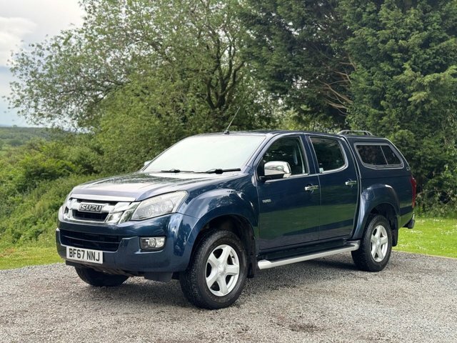 Isuzu D-Max Blade Black #18