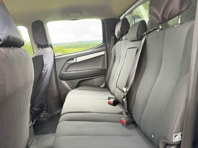 Isuzu D-Max Blade Black #20