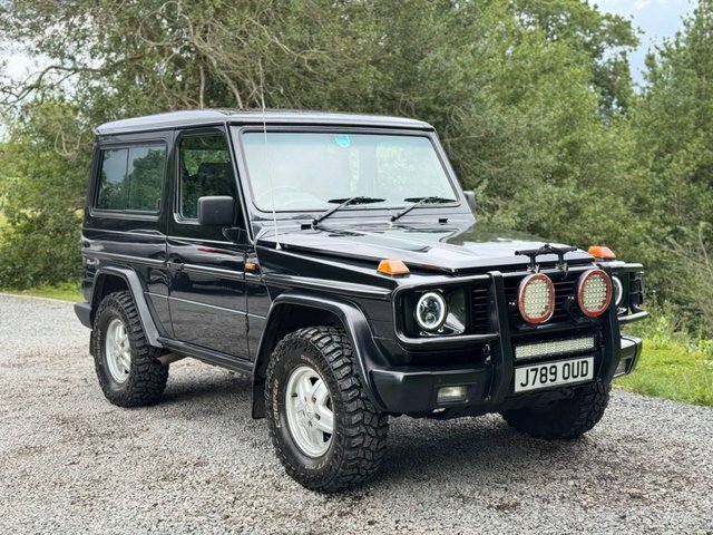 Mercedes-Benz G Class Wagon 300 Gds Black #3