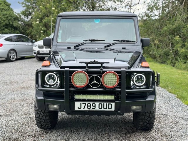 Mercedes-Benz G Class Wagon 300 Gds Black #2