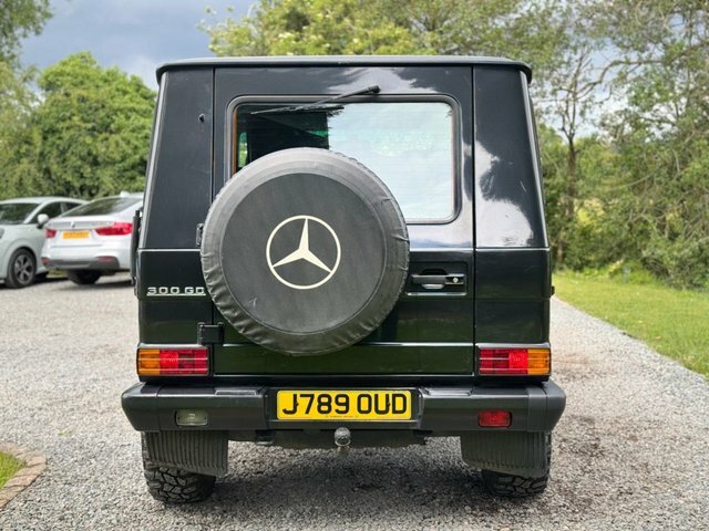 Mercedes-Benz G Class Wagon 300 Gds Black #6