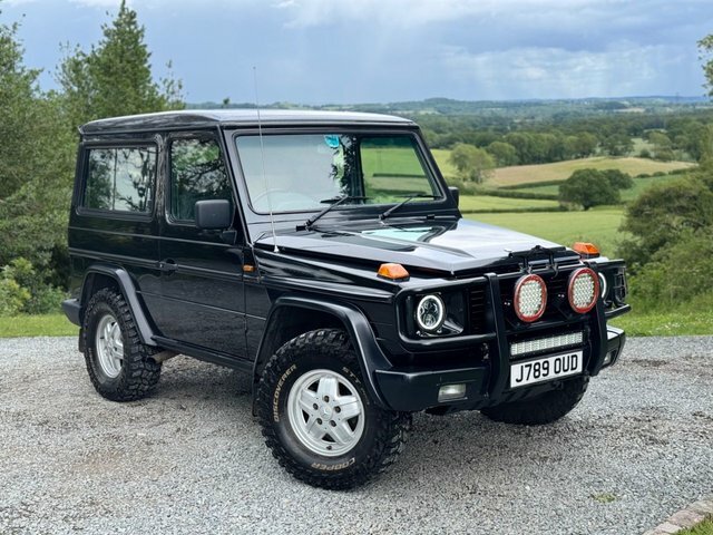 Mercedes-Benz G Class Wagon 300 Gds Black
