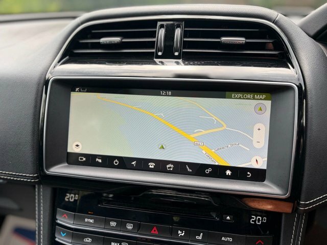 Jaguar F-Pace D240 Chequered Flag Suv Grey #2