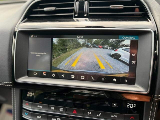 Jaguar F-Pace D240 Chequered Flag Suv Grey #4