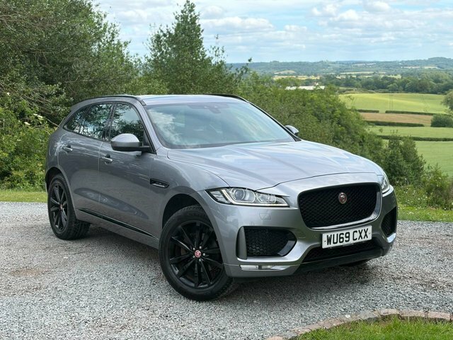 Jaguar F-Pace D240 Chequered Flag Suv Grey