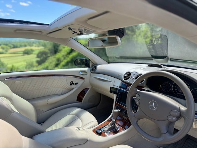 Mercedes-Benz CLK Coupe Silver #26