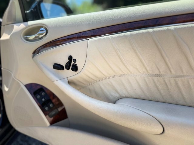 Mercedes-Benz CLK Coupe Silver #30