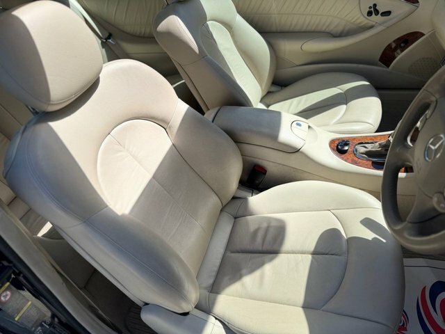Mercedes-Benz CLK Coupe Silver #27