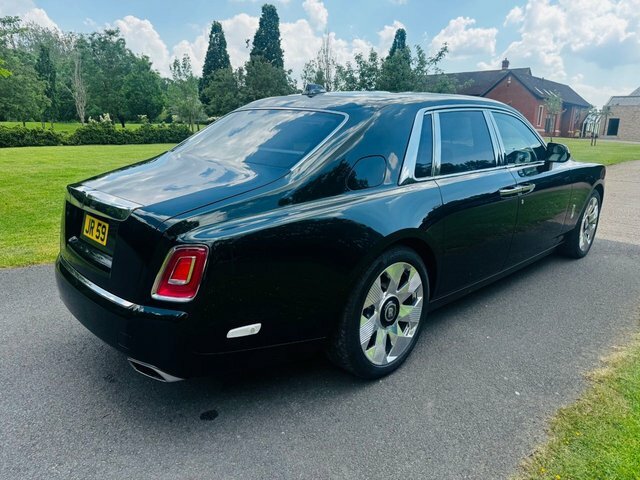 Rolls-Royce Phantom V12 Saloon JR59 Green #2