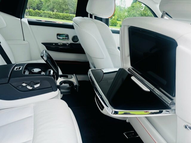 Rolls-Royce Phantom Saloon Black #20