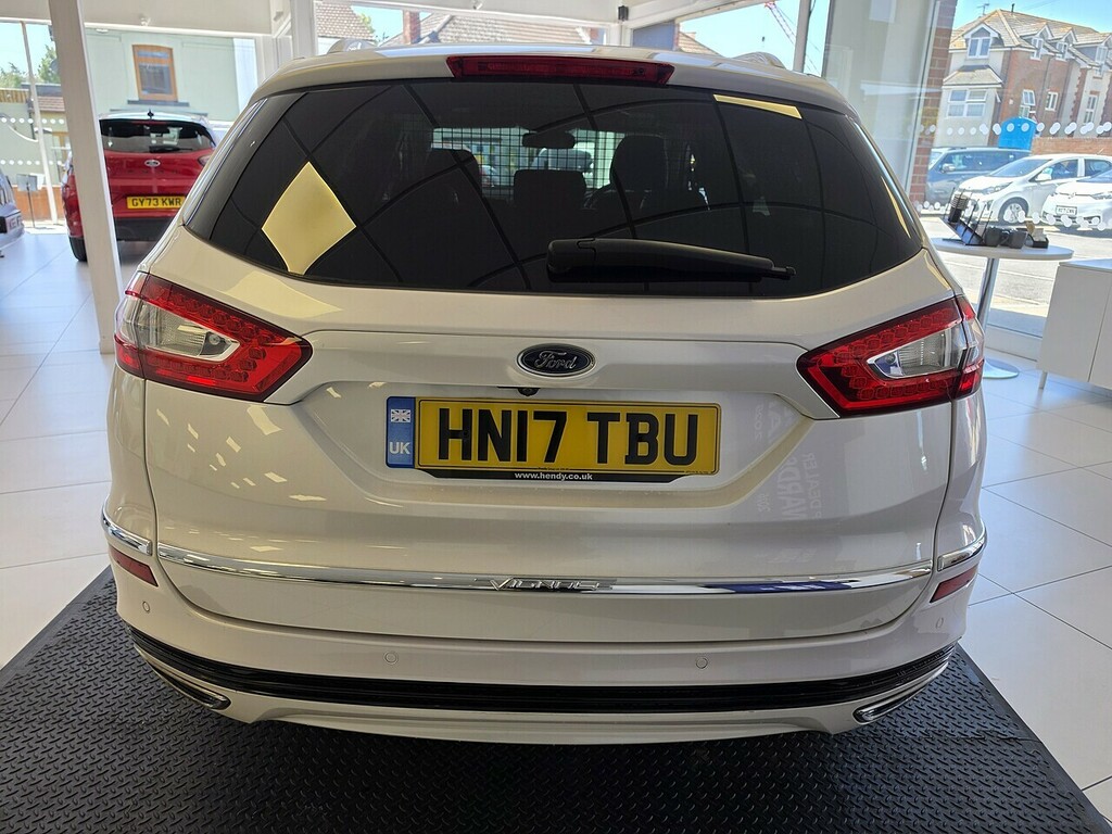 Ford Mondeo 2.0 Tdci Vignale Estate Powershift Euro HN17TBU White #6