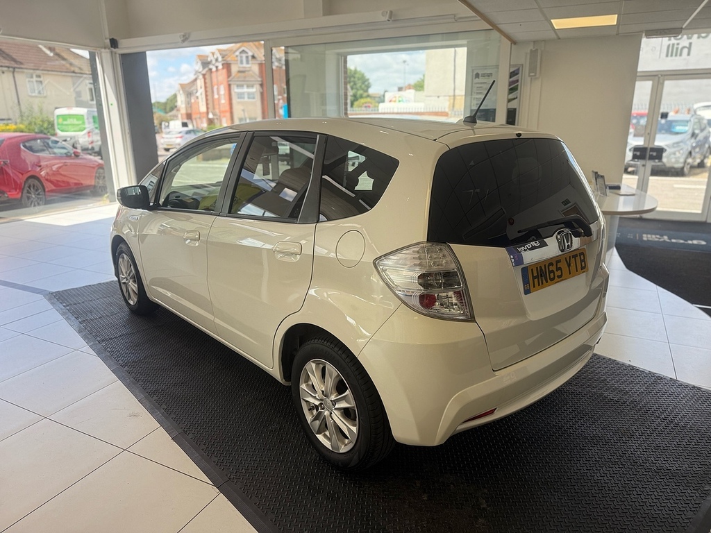 Honda Jazz 1.3H Ima Hs Hatchback Hybrid Cvt Euro 5 White #5