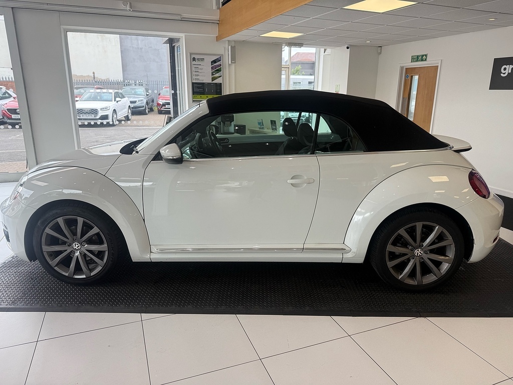 Volkswagen Beetle 1.2 Tsi Bluemotion Tech Design Cabriolet Petro White #4