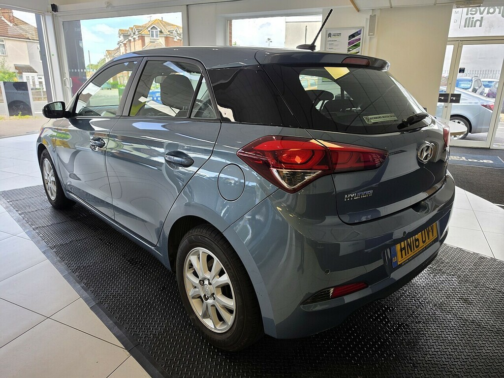 Hyundai I20 1.2 Blue Drive Se Hatchback Euro Blue #4
