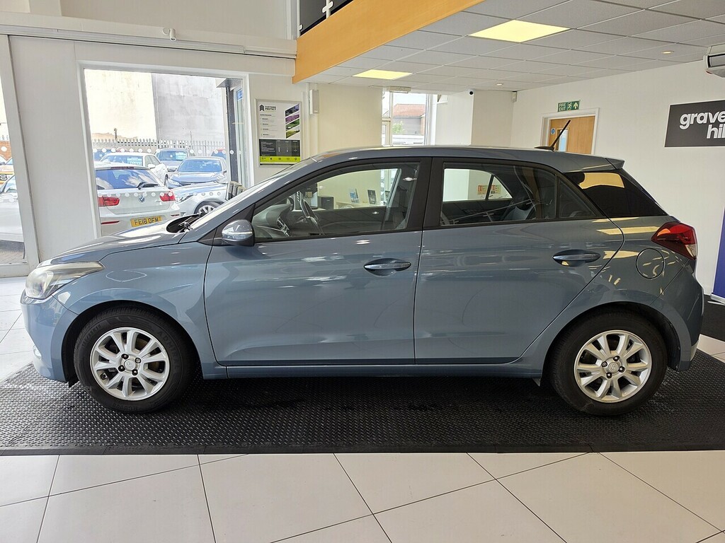 Hyundai I20 1.2 Blue Drive Se Hatchback Euro Blue #3
