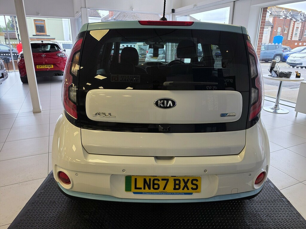 Kia Soul 30Kwh Ev Suv 109 Bhp U2529 U LN67BXS White #6