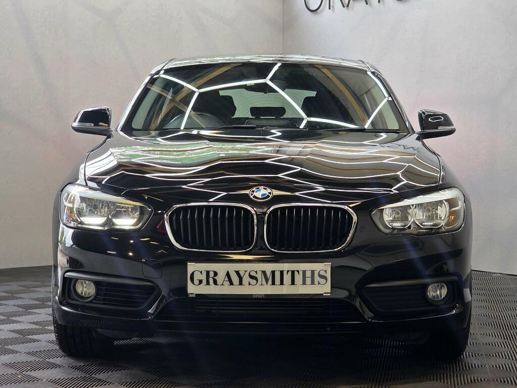 BMW 1 Series Se Black #4