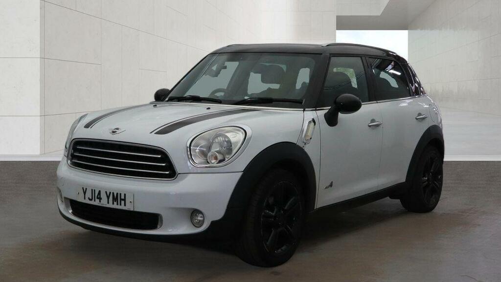 Mini Countryman Cooper D White