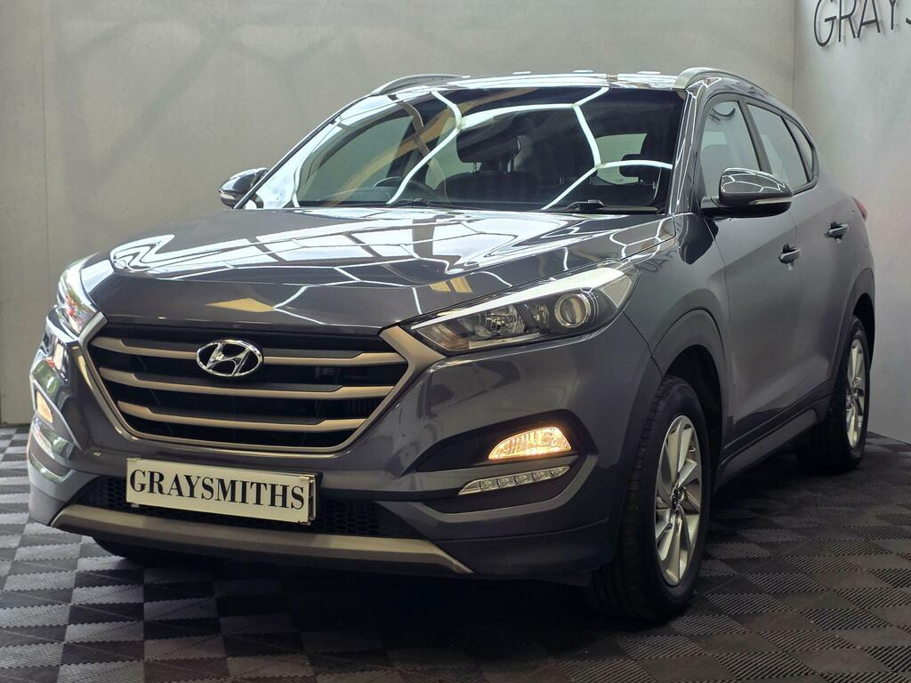 Hyundai Tucson 1.7 Crdi Blue Drive Se Nav Euro 6 Ss MK17YCN Grey #4