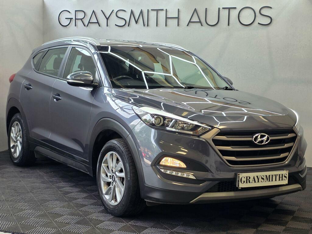 Hyundai Tucson 1.7 Crdi Blue Drive Se Nav Euro 6 Ss MK17YCN Grey